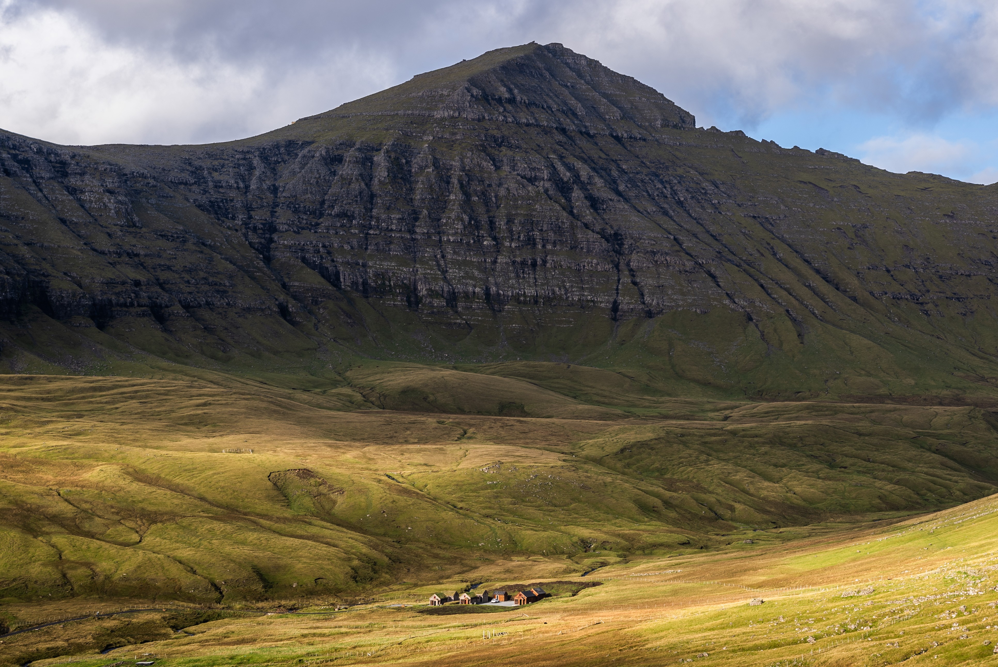 A valley where tools and landscape shape each other