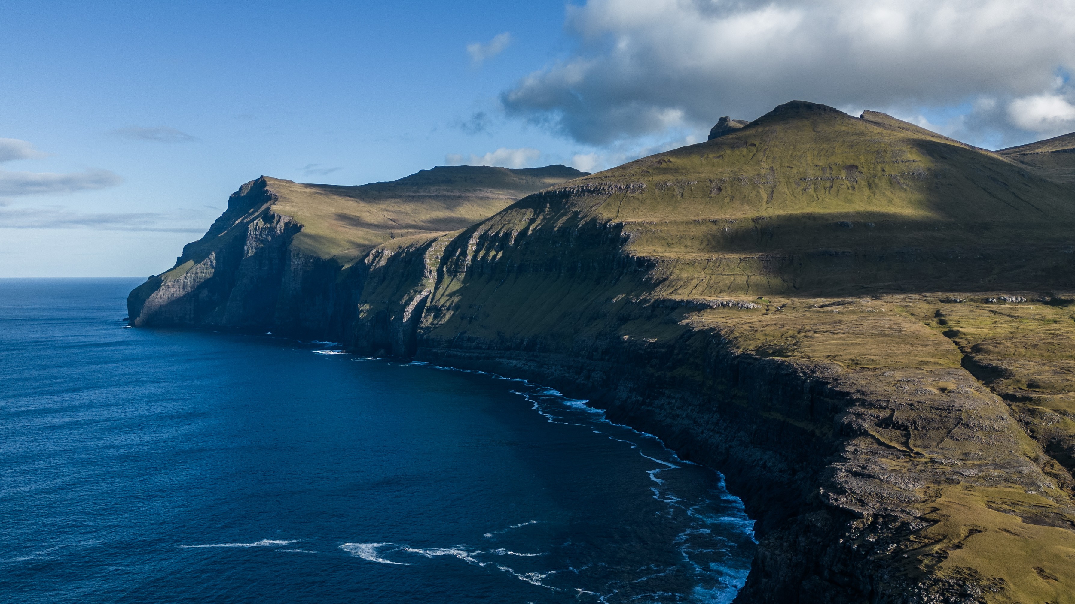 Golden Gai alley at 2am